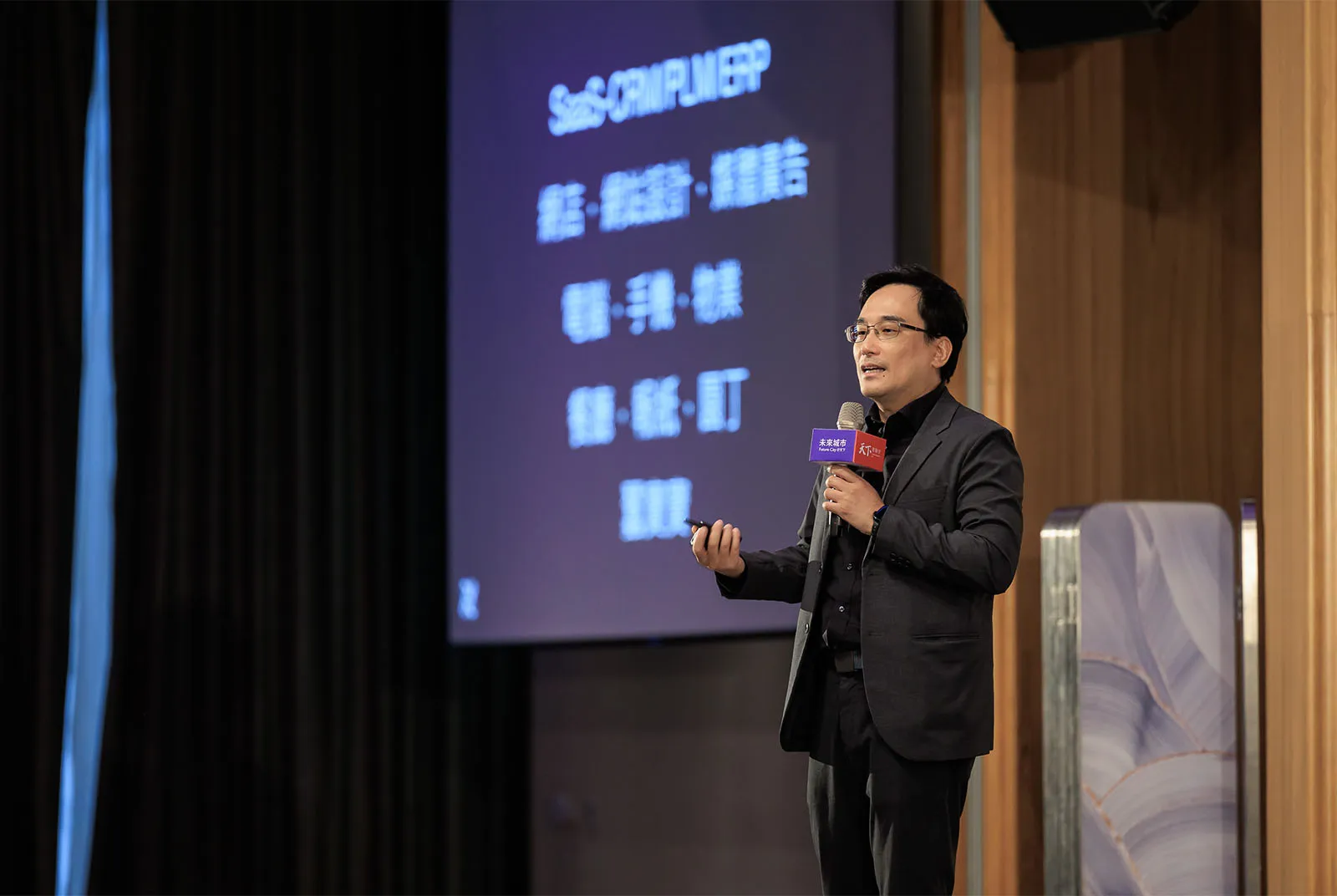 下載 (4).webp